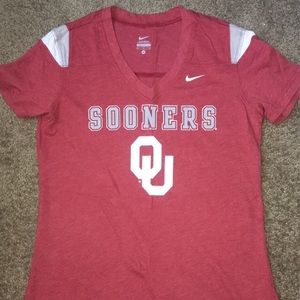 COPY - *NWOT* Nike OU Sooners V-Neck Tee
